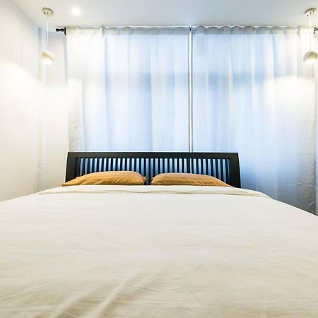 Inner Old Town 196 Chic Guesthouse - Self Check In Bangkok Luaran gambar
