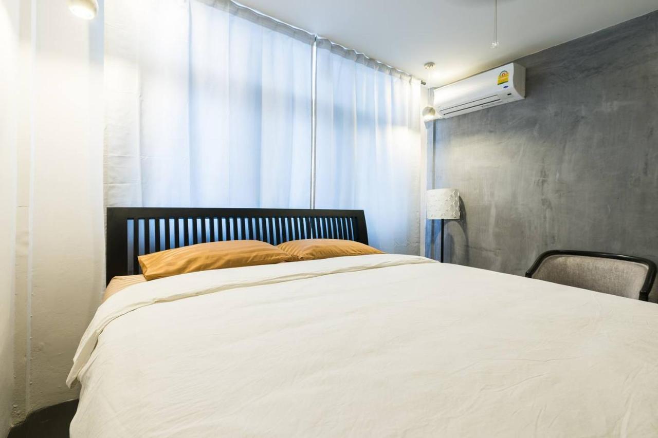 Inner Old Town 196 Chic Guesthouse - Self Check In Bangkok Luaran gambar