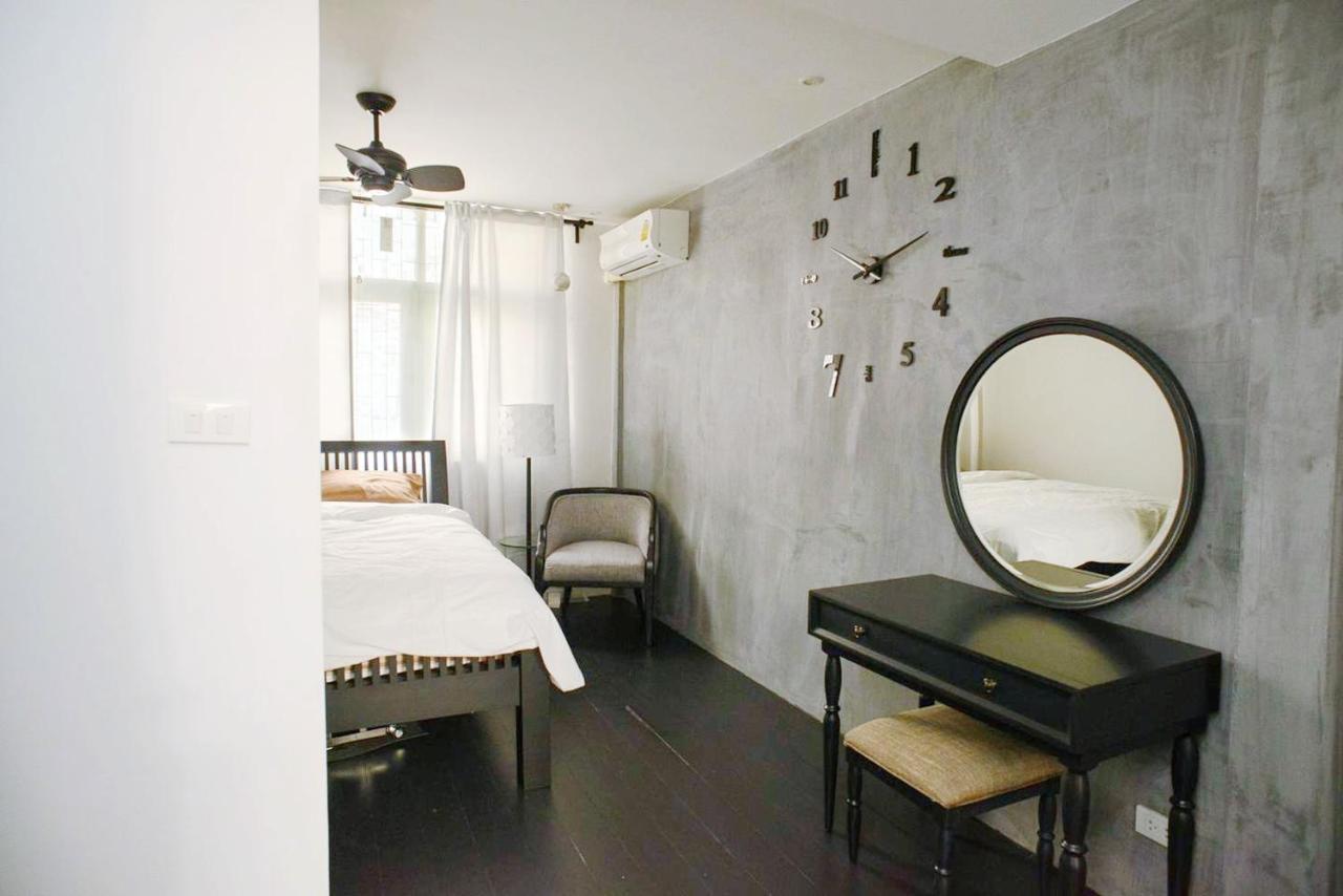 Inner Old Town 196 Chic Guesthouse - Self Check In Bangkok Luaran gambar